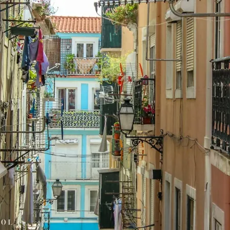 Blue Urban Alfama Lizbona
